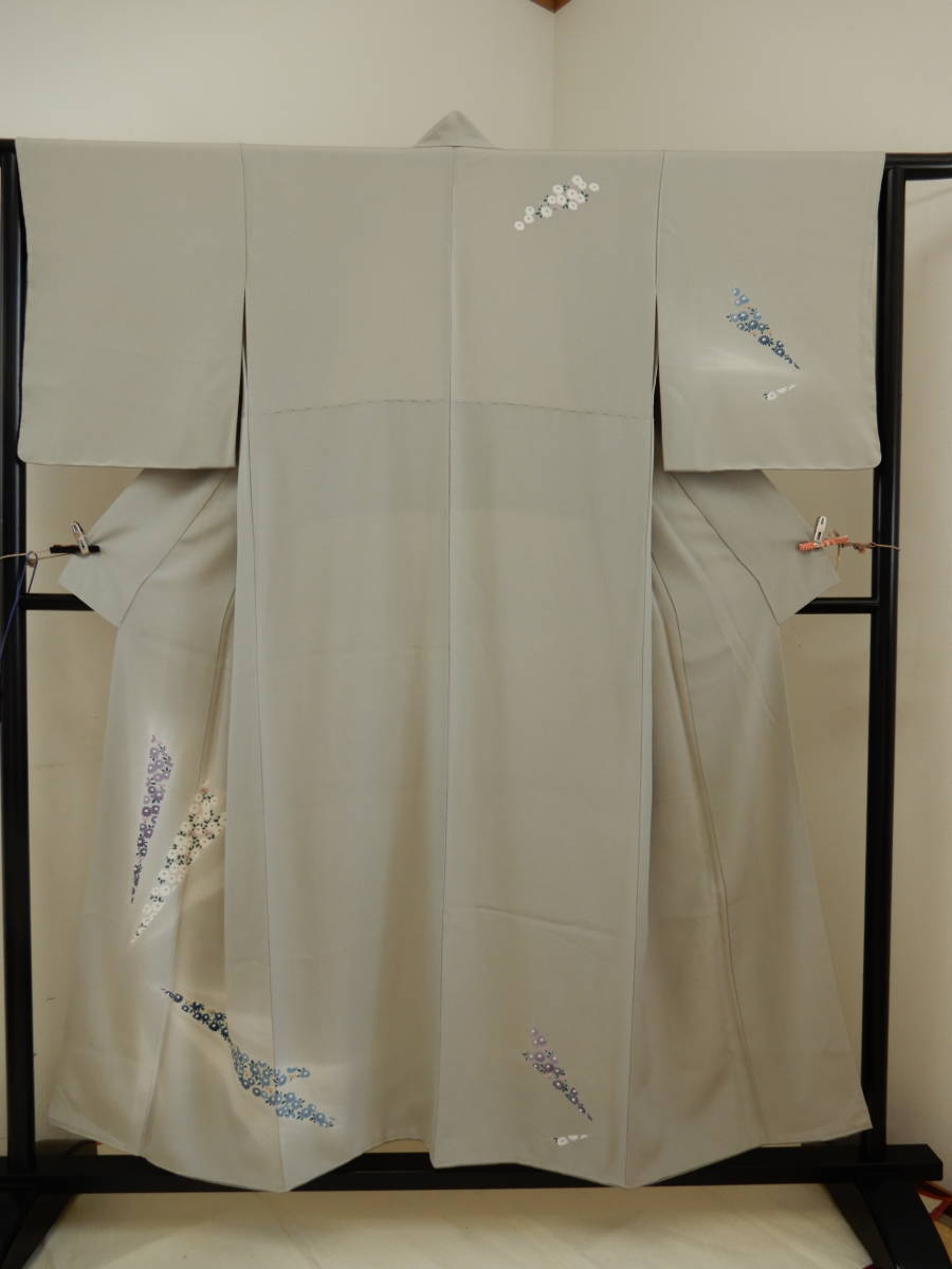 Серебряный Топор Чистый шелк, с подкладкой, официальное кимоно, окрашенное вручную в стиле юзен, маленькая хризантема, светло-серый, бледно-голубой, Женское кимоно, кимоно, Платье для посещения, Готовый