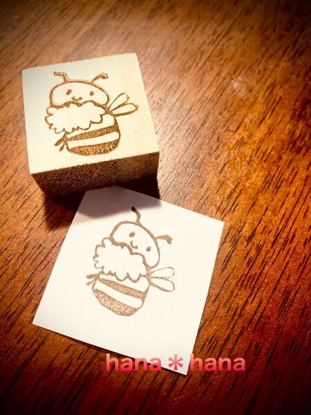 ミツバチ 消しゴムはんこ