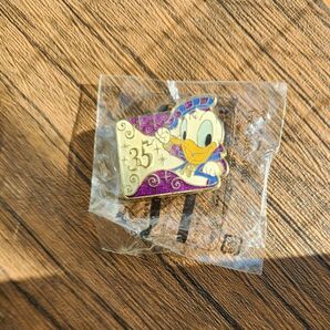 ドナルドダック ピンバッチ ディズニー35周年