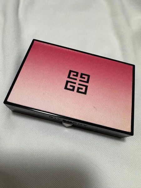 GIVENCHY チーク