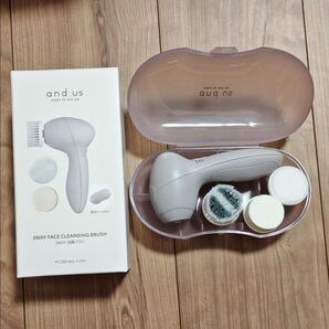 and us 3WAY 洗顔ブラシ