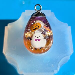 レジンアート作品 ハロウィン(シマエナガ)