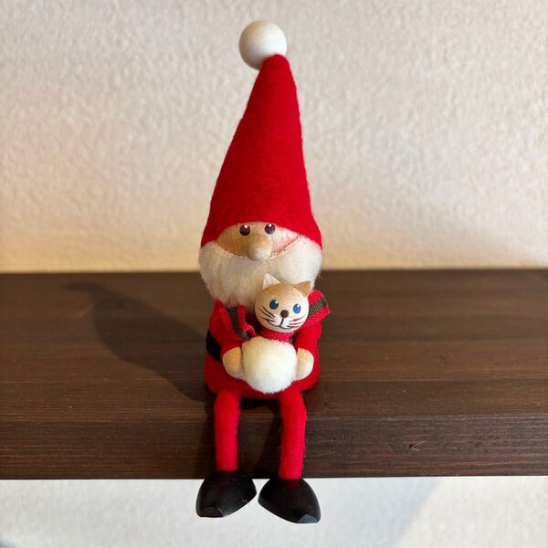 新品 ノルディカニッセ ネコを抱えたサンタ