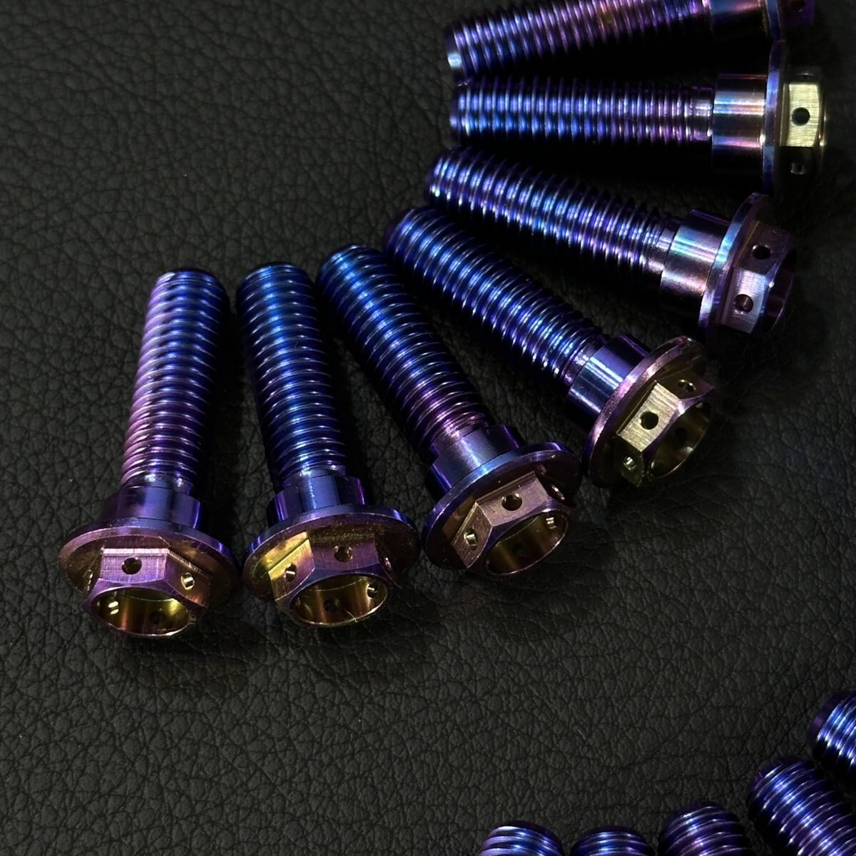 64チタン M8×30mm 15本 ブレーキ ディスク ボルト Ninja 650 500 400 250 Ninja 7 VERSYS 1000 Vulcan 1700 900 ローター bv1998 64チタン M8×30mm 15本 ブレーキ ディスク ボルト Ninja 650 500 400 250 Ninja 7 VERSYS 1000 Vulcan 1700 900 ローター bv1998