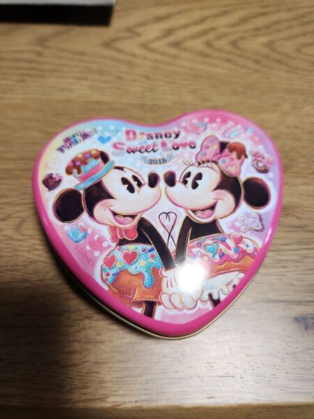 【ディズニー】お菓子缶