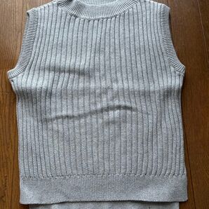 新品 タグなし GU コットンベスト グレー ニットベスト ニット ノースリーブニット サイズS ユニクロ