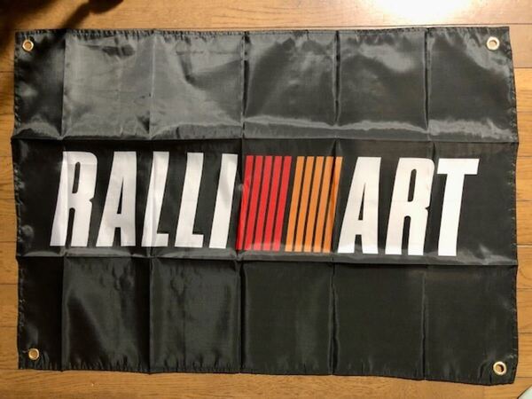 送料無料!お部屋・ガレージに!ラリーアート RALLI///ARTロゴバナータペストリー 黒 通常サイズ デリカ ランエボ エクリプス