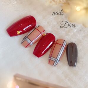 ボルドー×バーバリーチェック チャコールグレーネイルチップ