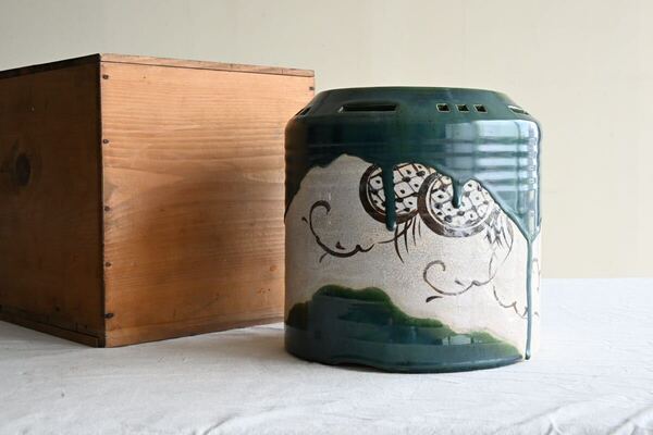 【骨董品】織部焼 火鉢 金魚鉢 アクアリウム 華道具 壷 陶器 茶道具 古陶磁 古民家 レトロ 茶室 和室