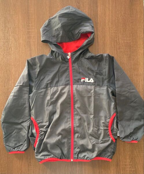 ◇美品 FILA フードジャケット ジュニア140センチ送料込み