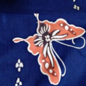 紬着物 蝶々柄 紺地 おしゃれ
