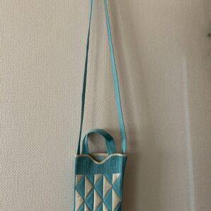 水色と白の爽やかニットショルダーバッグ