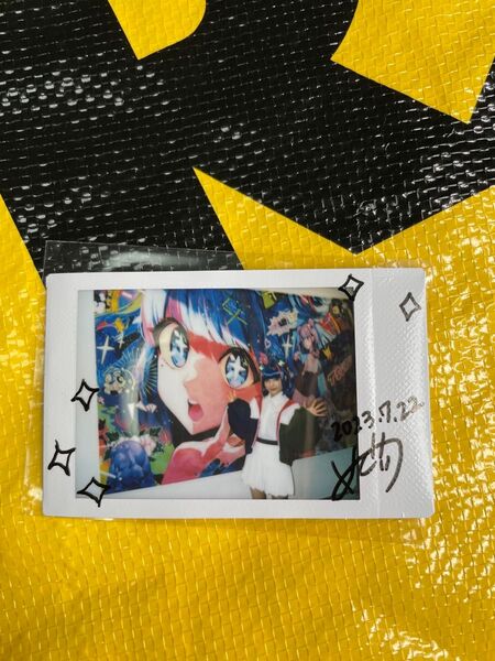 コスプレイヤー めでぃ 直筆サイン入りチェキ1枚
