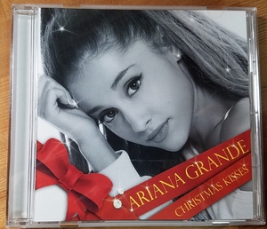 ♪ARIANA GRANDE アリアナ・グランデ【CHRISTMAS KISSES】CD♪