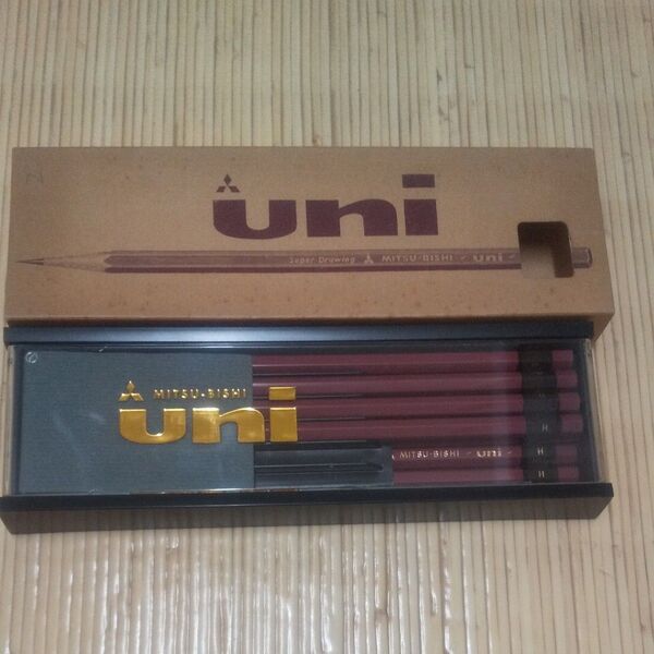 鉛筆 三菱 uni H