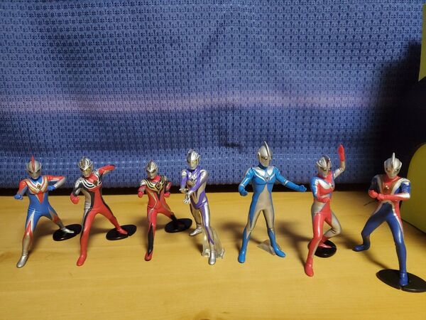 ハイパーウルトラマン コスモス&ジャスティスセット