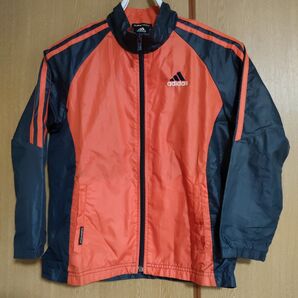 アディダス ウインドブレーカー
