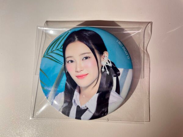 【価格見直し匿名配送】 ME:I 櫻井美羽 缶バッジ 1個