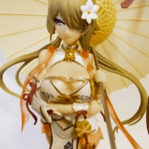 番傘の美少女フィギュア 高さ約23cm リタ・ロスヴァイセ 崩壊3rd