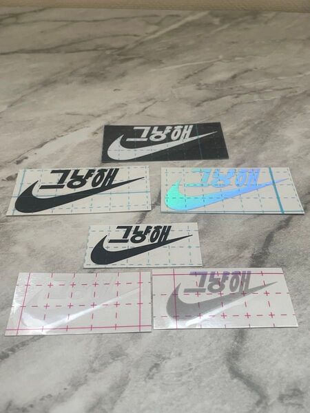 peaceminusone just do it ステッカー GD クニャンヘ
