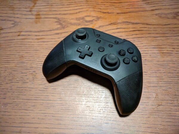 Nintendo Switch コントローラー