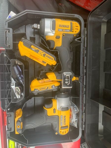 DeWALT デウォルト インパクトバッテリーセット