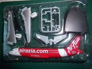 * F-toys japanese Eara in 3 A320 air Asia * Japan 1/300 scale *