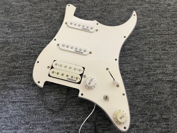 ギター ストラトキャスター ピックアップ ピックガード アッセンブリー wilkinson 中古