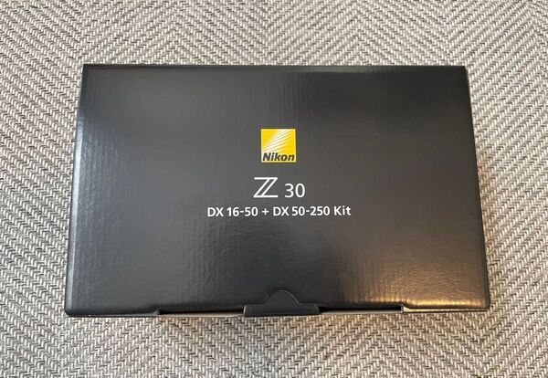Nikon Z30 ダブルズームキット 新品未開封