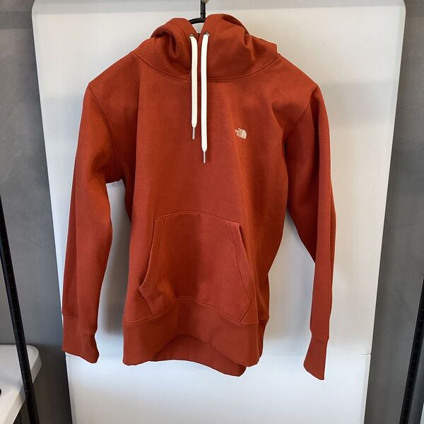 THE NORTH FACE ザノースフェイス パーカー オレンジ系
