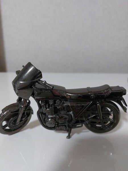 Kawasaki z1000 Z1R 置物