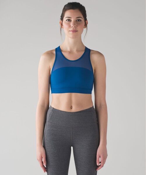 ルルレモン 新品タグ付き MOVE BRA 4