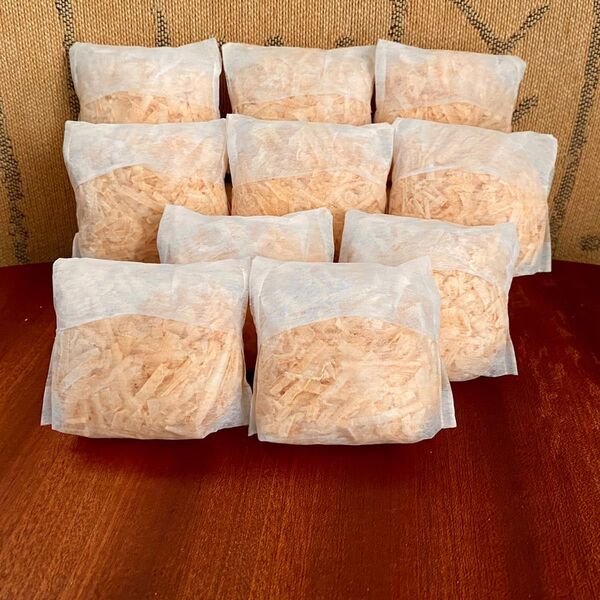37 削りたてをお届けします 国産 ヒノキチップ ひのきおがくず 檜チップ 香り袋 おがくず10袋