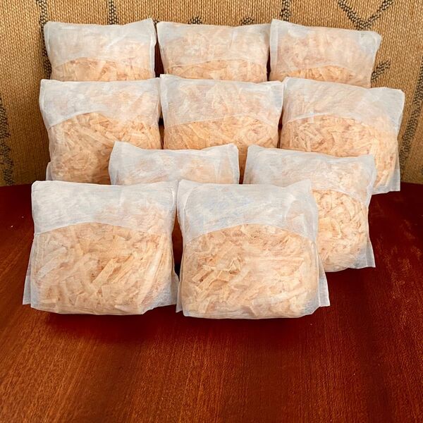 47 削りたてをお届けします 国産 ヒノキチップ ひのきおがくず 檜チップ 香り袋 おがくず10袋