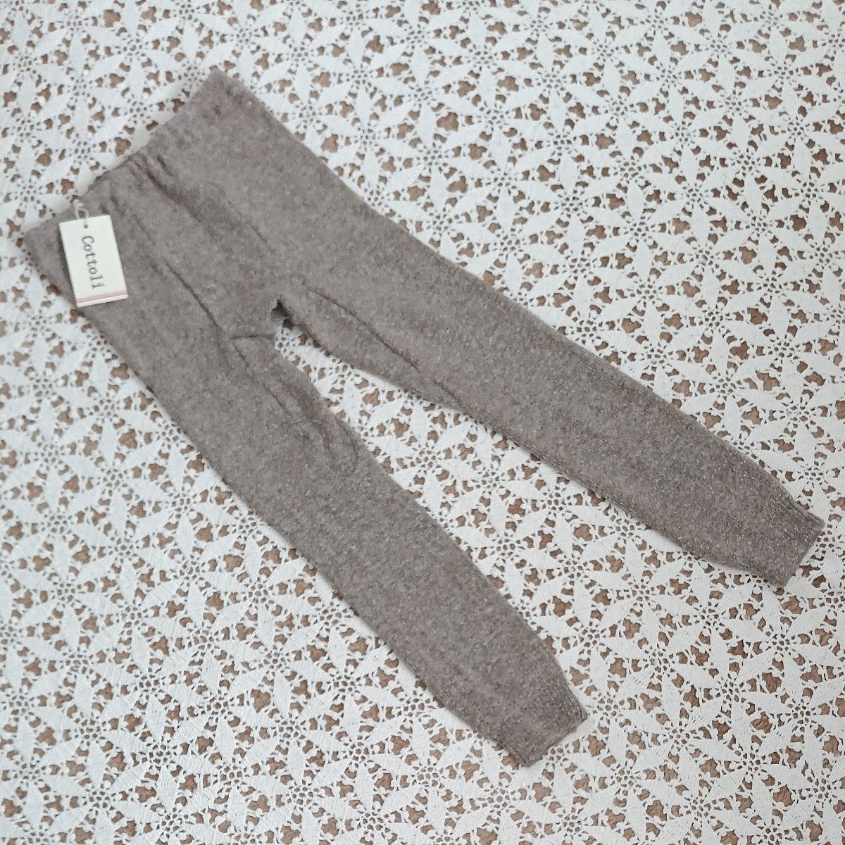 未使用　Cottoliコットン混　レギンス(6090円)