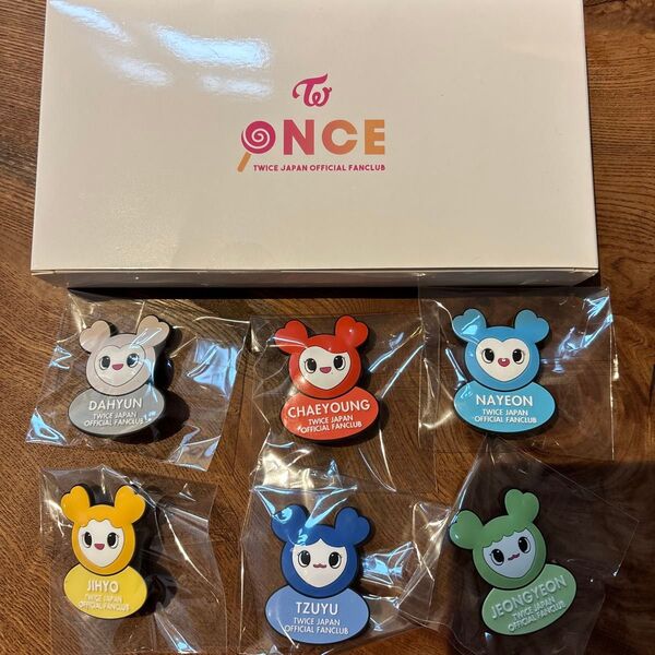 TWICE ペンライト デコレーションリング 継続特典