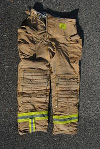 3 本物　放出品　アメリカ製　アメリカテキサス州　消防署　消防隊員制服　Firefighter　USサイズ36-36　ズボン腰96　股下94cm