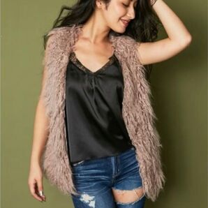 【大特価】GYDA ジェイダ チベットラム風 フェイクファー ロング ベスト ピンク F レディース