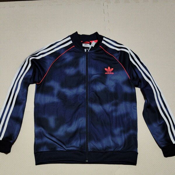 adidasジャージジャケット