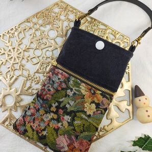 コーデュロイ×ゴブラン生地のスマホショルダー ハンドメイド 花柄 ゴブラン 北欧 ショルダーバッグ ブラック クリスマスプレゼント