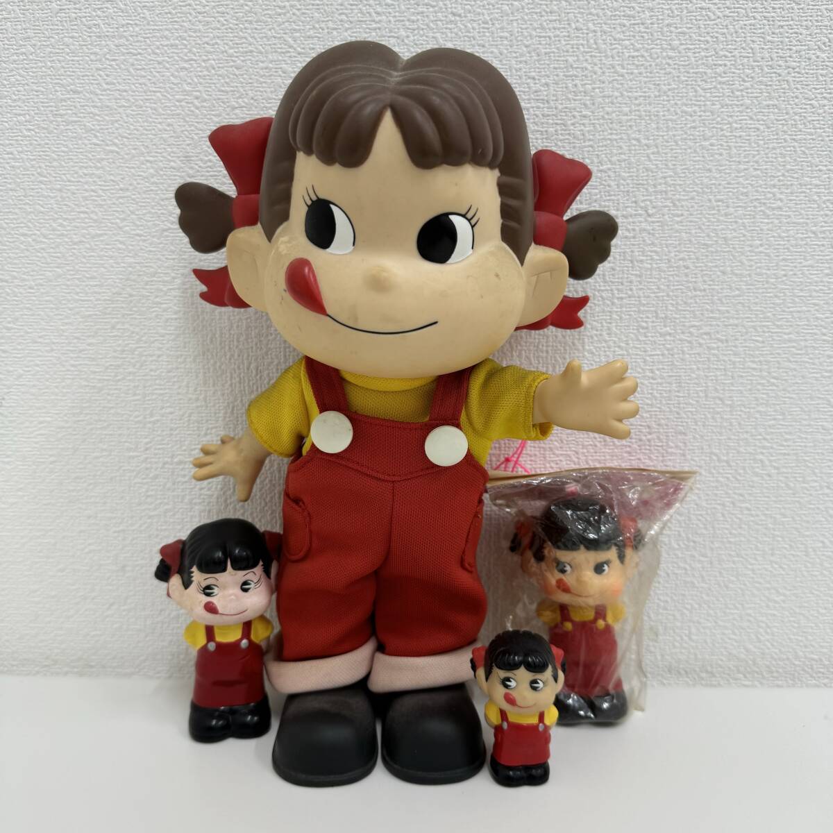 Yahoo!オークション -「ペコちゃん人形」(ソフビ) (ビンテージ Yahoo!オークション -「ペコちゃん人形」(ソフビ) (ビンテージ