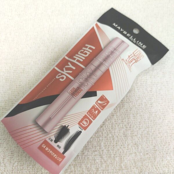 【クーポンで200円引き】MAYBELLINE SKY HIGH マスカラ 04 ゆうやけオレンジ