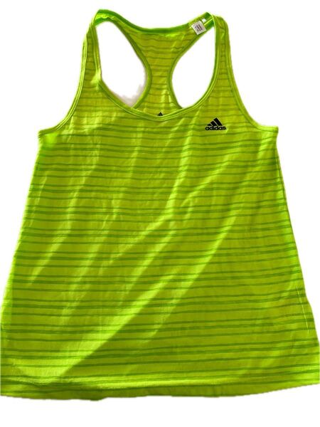 adidas 蛍光グリーン ストライプ タンクトップ