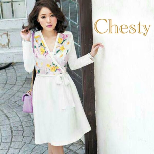 Chesty(チェスティ) 花柄カシュクールワンピース Chay着用モデル ホワイト×ピンク スカーフ生地 ウエストベルト