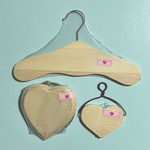 お値下げ中!¥2700→¥2000 トールペイント白木 3種セット/子供用ハンガー ハートのタオルハンガー ハートの壁飾り