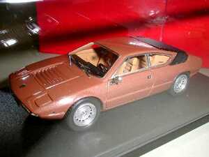 L.S 1/43 Lamborghini ランボルギーニ ウラッコ300 (ブラウン)