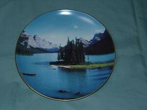 ◆カナダ製金彩色絵湖水風景絵飾皿◆◆