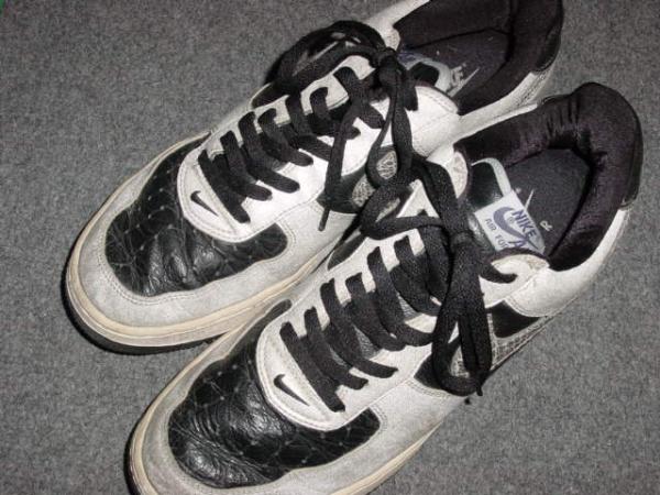 Nike Air Force 1 B 黒蛇 26cm NIKE AIR FORCE 1 B 黒蛇 ナイキ エアフォースワン 27cm - メルカリ