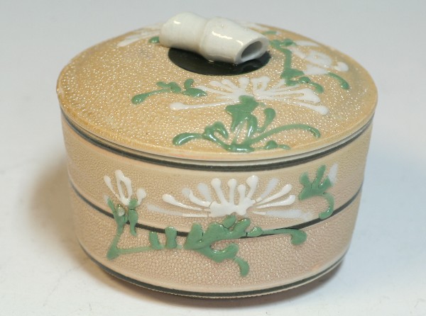 古平戸 中野焼 蓋物 龍唐草文 古美術 古道具 アンティーク ヴィンテージ 器 明治時代頃の龍蓋付茶碗 青赤金彩