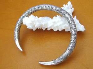 * Curren group silver bangle cosmos 06* knitting 